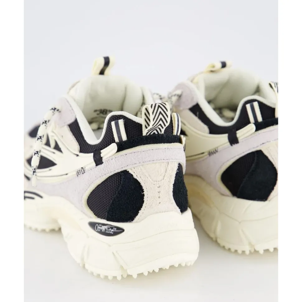 Be Right Back Sneaker