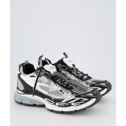 Be Right Back Sneakers