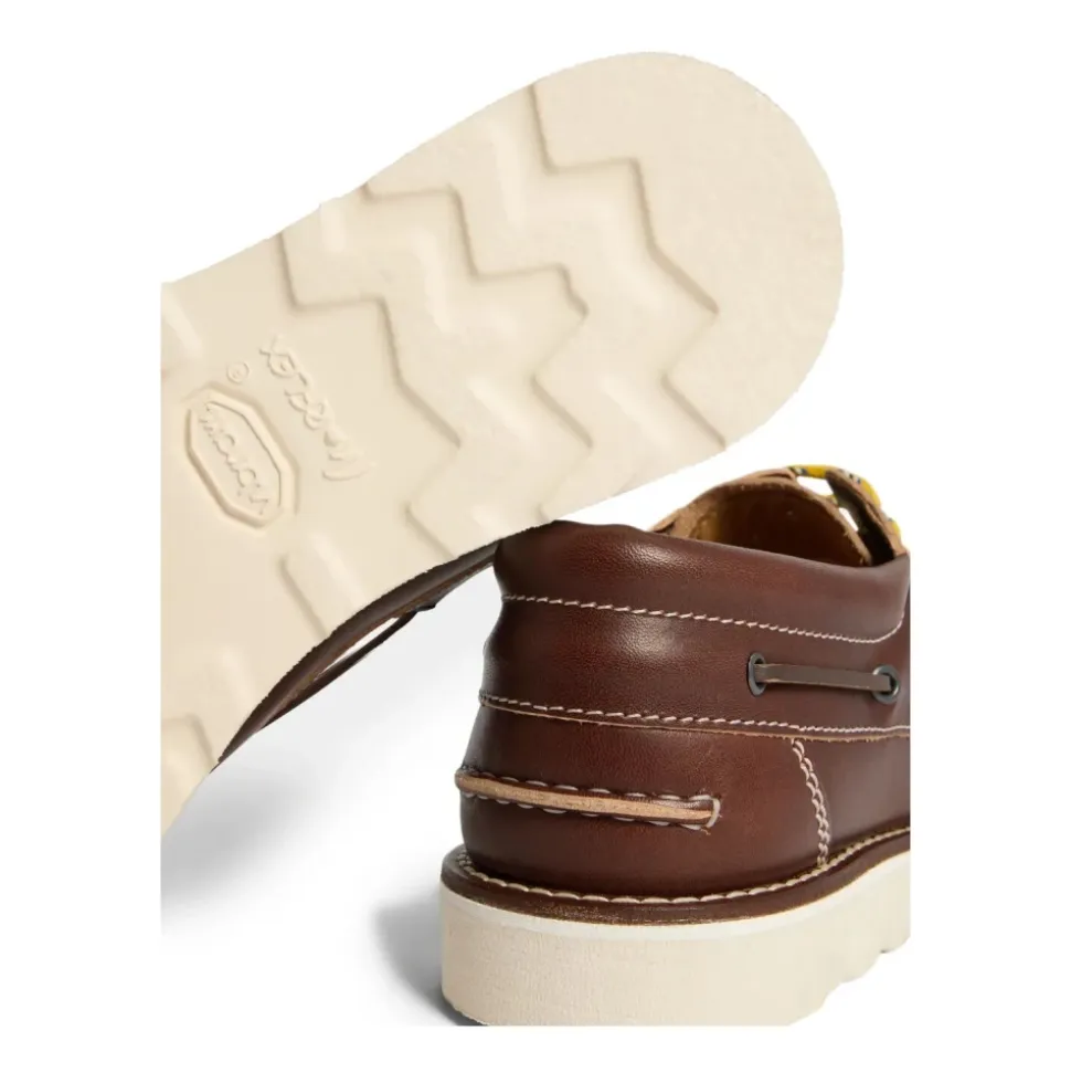 BOATSHOES