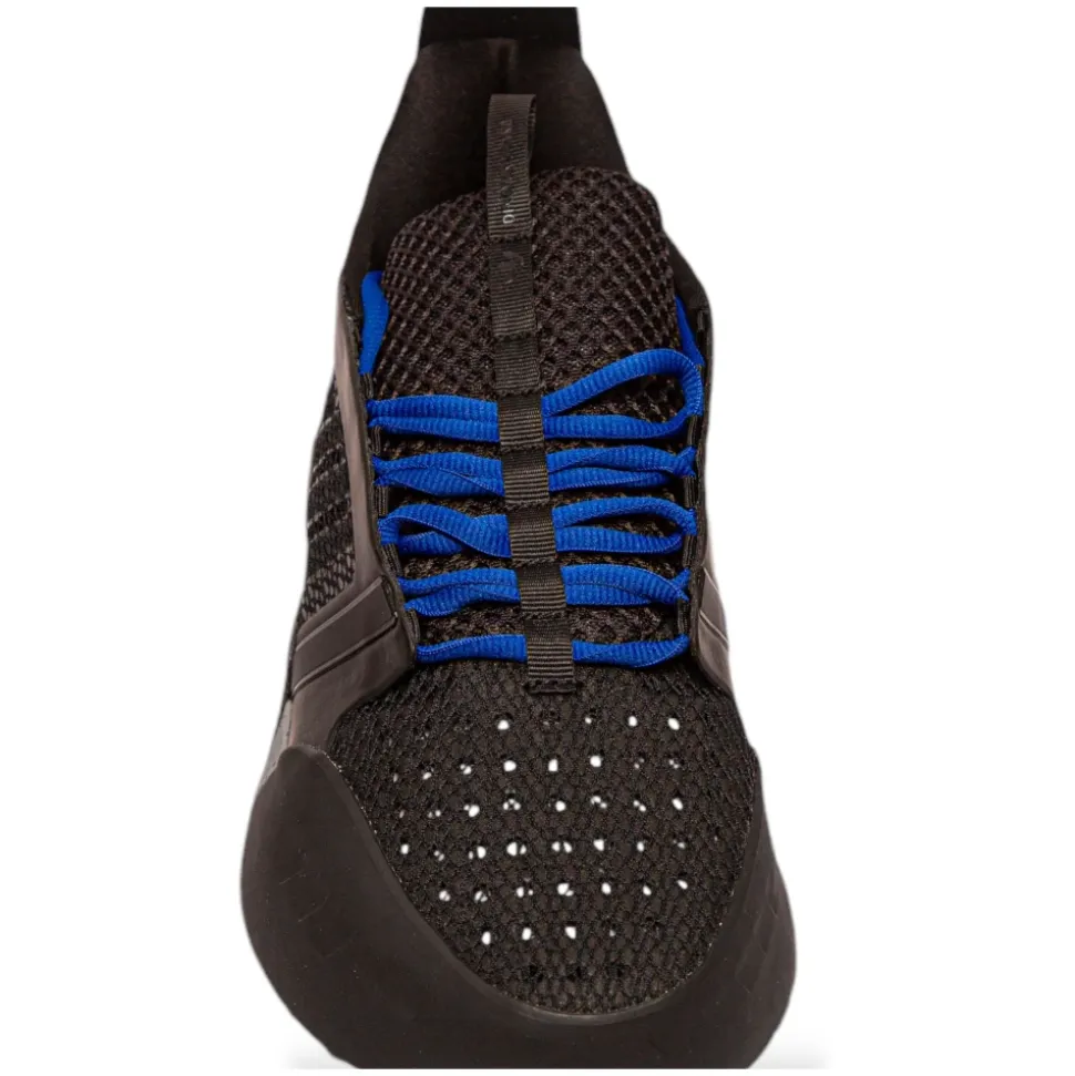 Buty sportowe z siateczki w designie Black Box