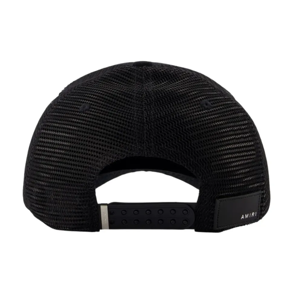 Caps