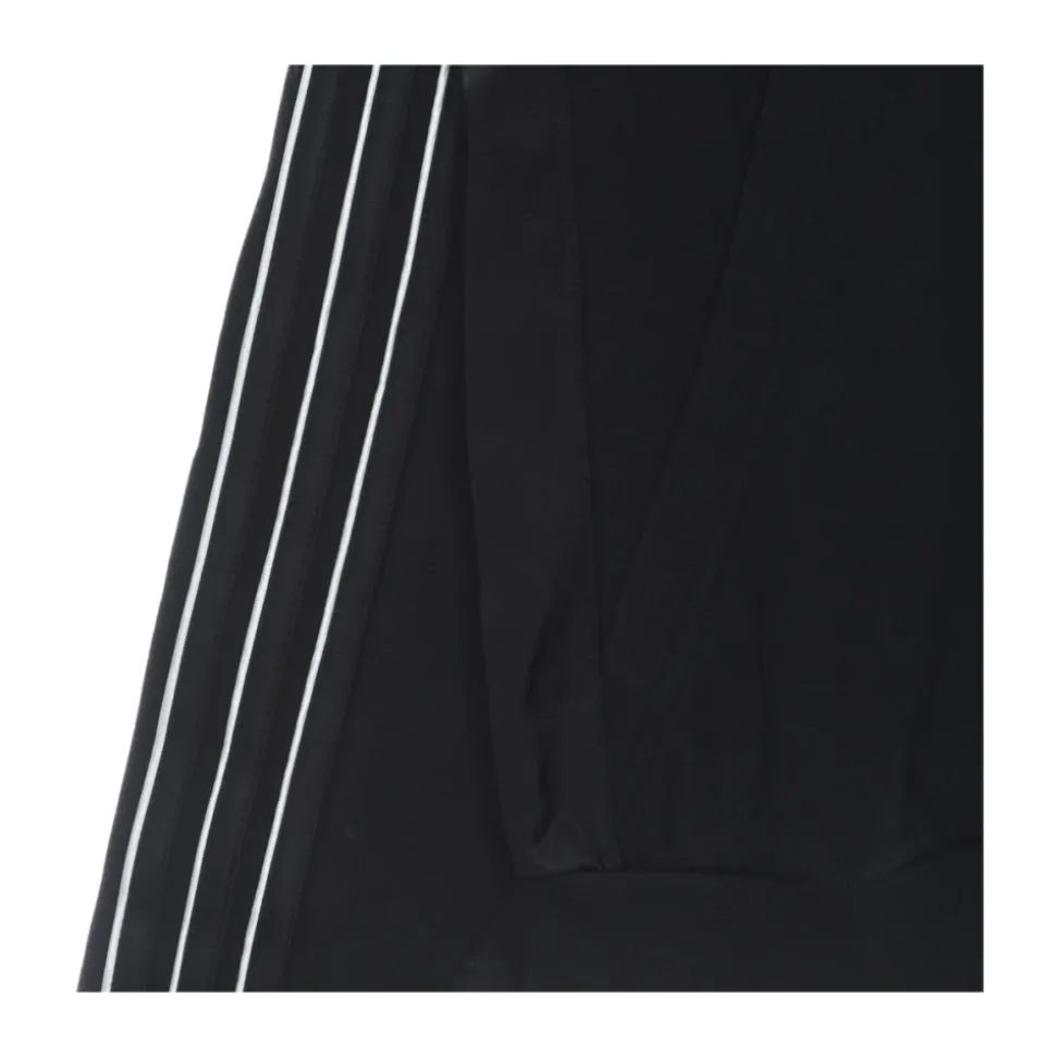 Czarna bluza z paskami w cieniach