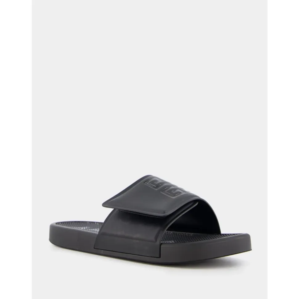 Czarne Sandały na Rzeźbionym Obcasie