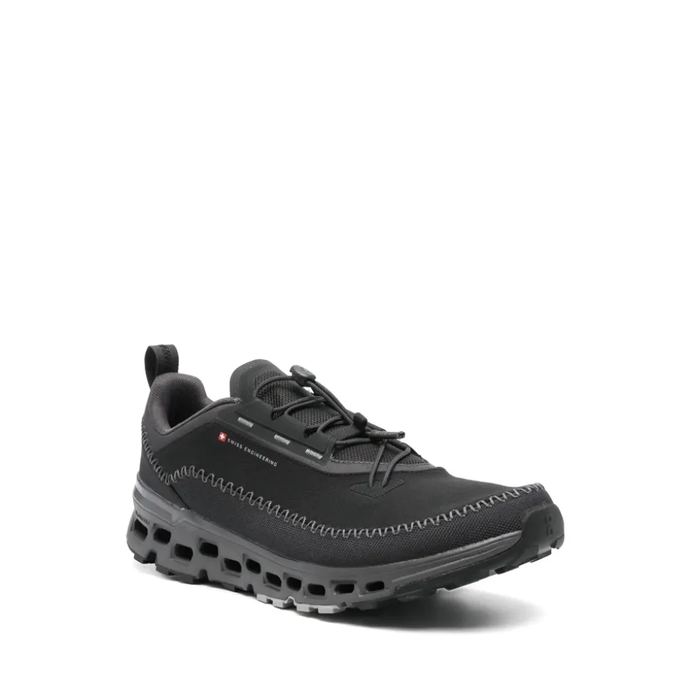 Czarny Sneaker z Zapięciem na Sznurówki