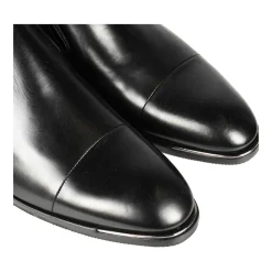 Elastyczne buty wsuwane z wstążką