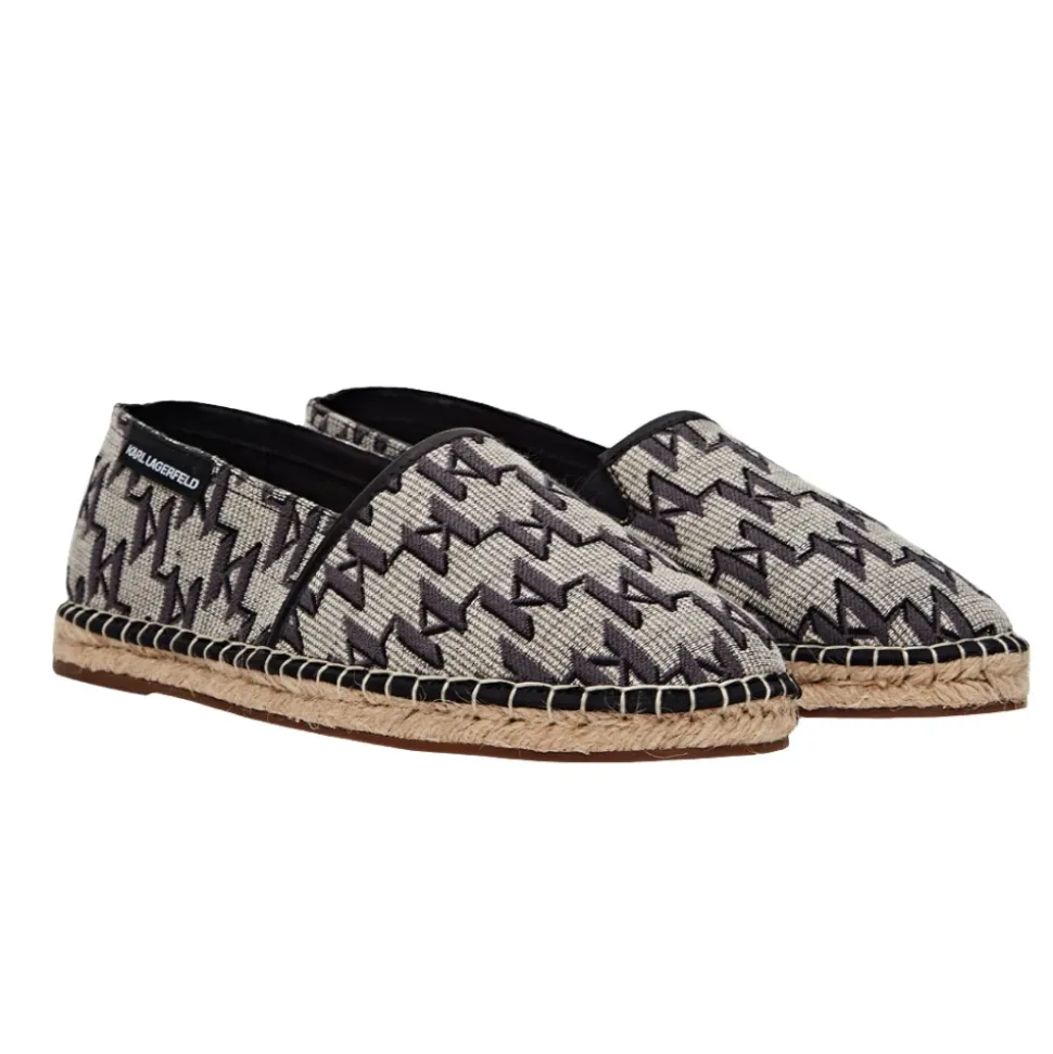 Espadryle z tkaniny w monogram