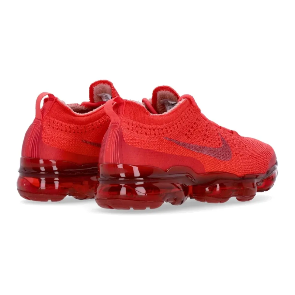 Flyknit Track Red Low Sneakers