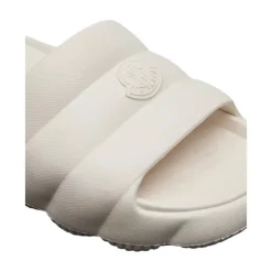 Klapki letnie w stylu pikowanym Offwhite