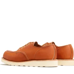 Klasyczne buty Oxford w kolorze Oro