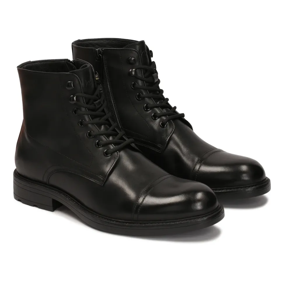 Klasyczne czarne buty męskie w stylu casual