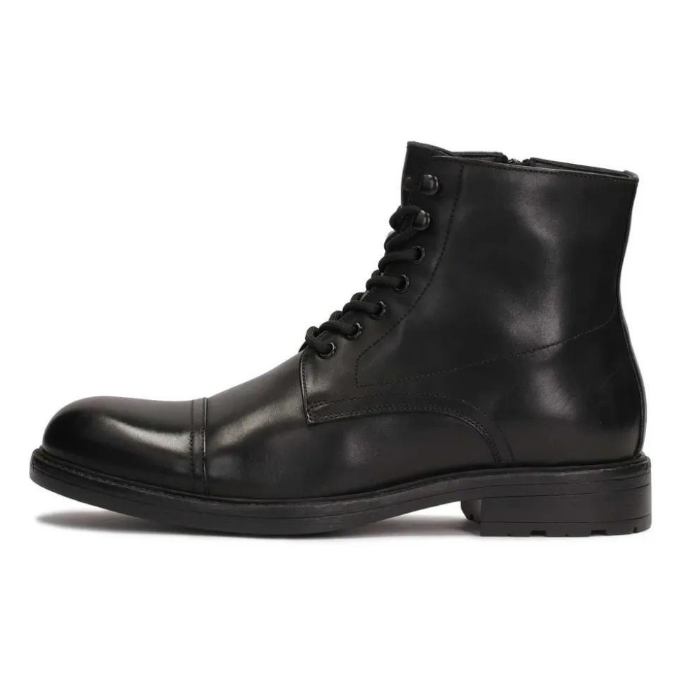 Klasyczne czarne buty męskie w stylu casual