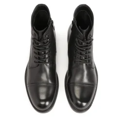Klasyczne czarne buty męskie w stylu casual