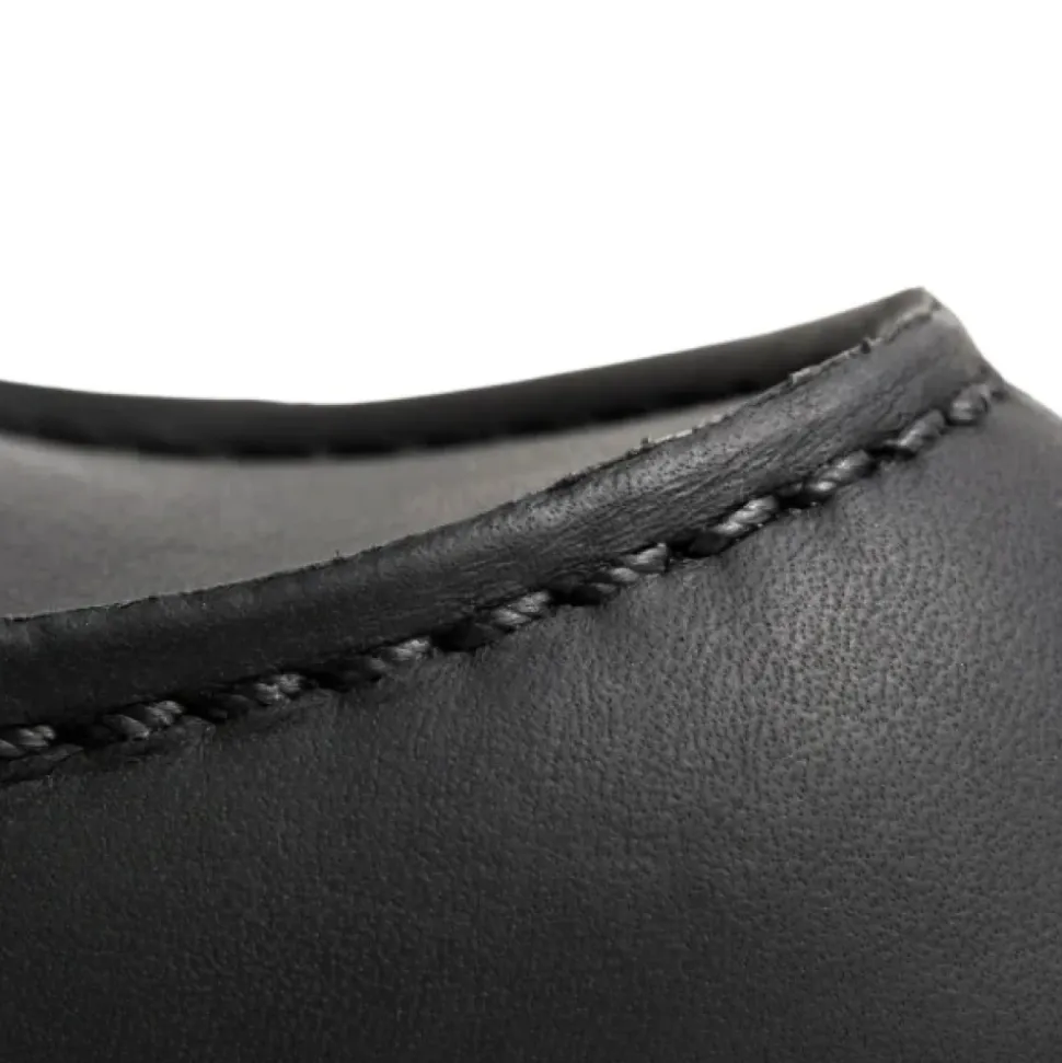 Klasyczne skórzane buty typu Moc, czarne