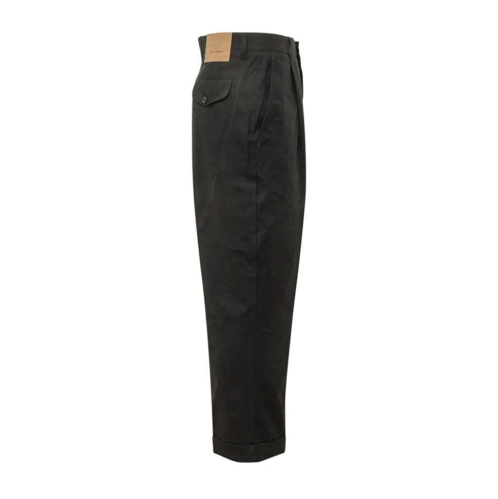 Marchewkowe spodnie o kroju oversized