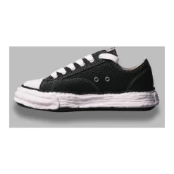Peterson 23 Low-top Sneaker