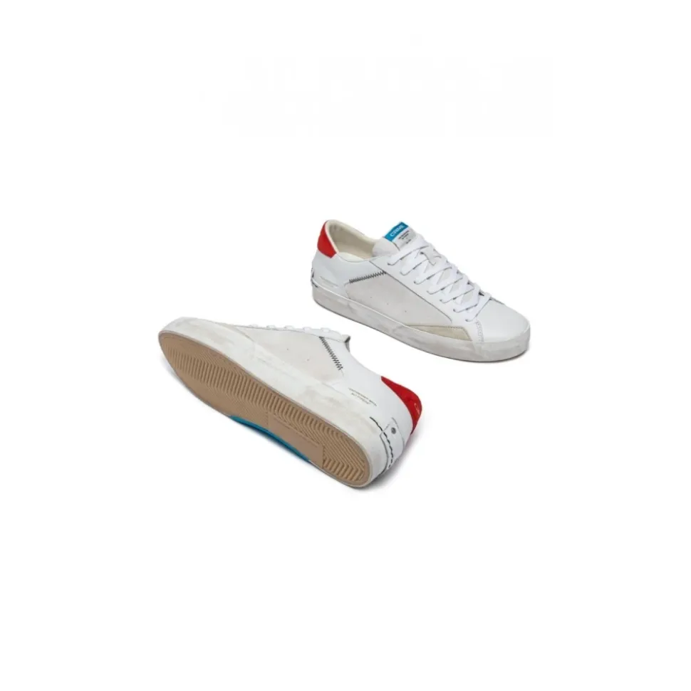 Postarzane sneakersy