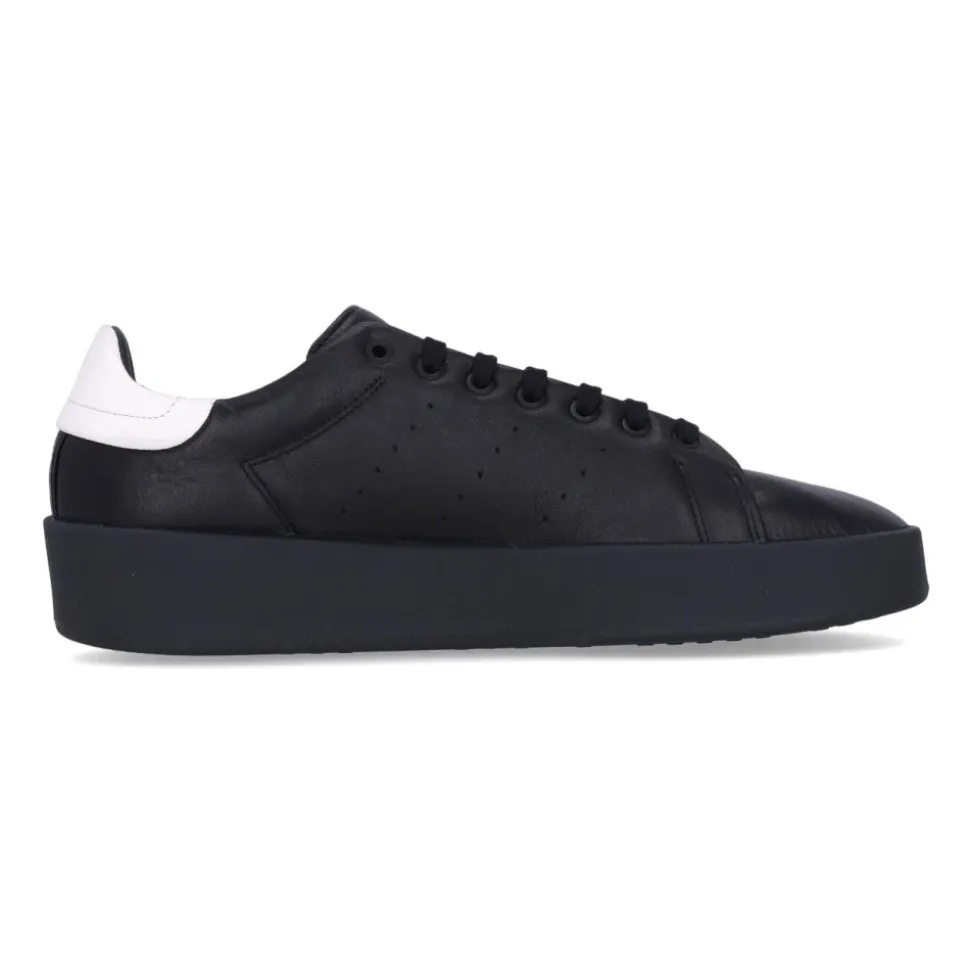 Recon Core Black Low Shoe