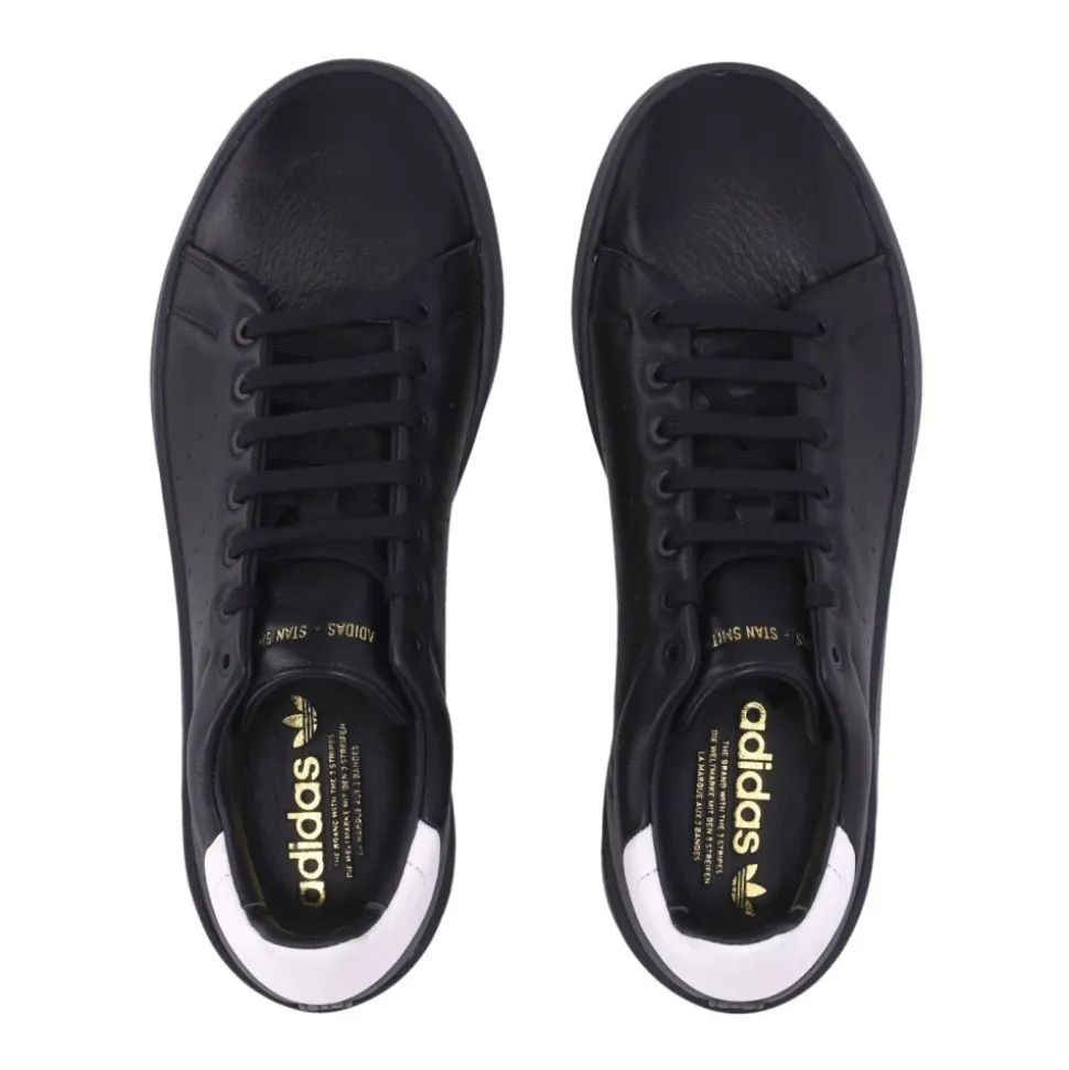 Recon Core Black Low Shoe