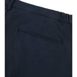 Relaxed Fit Chino