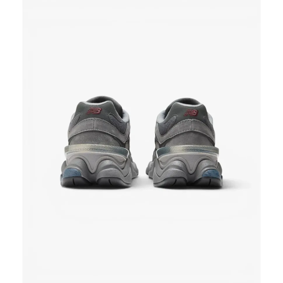 9060 Running Shoes