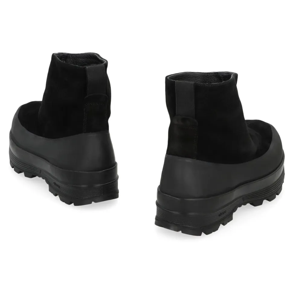 S100120 Buty z zamszu