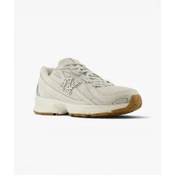 740 Sneaker