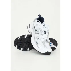 Sneakersy 530