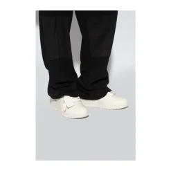 Sneakersy Out Of Office