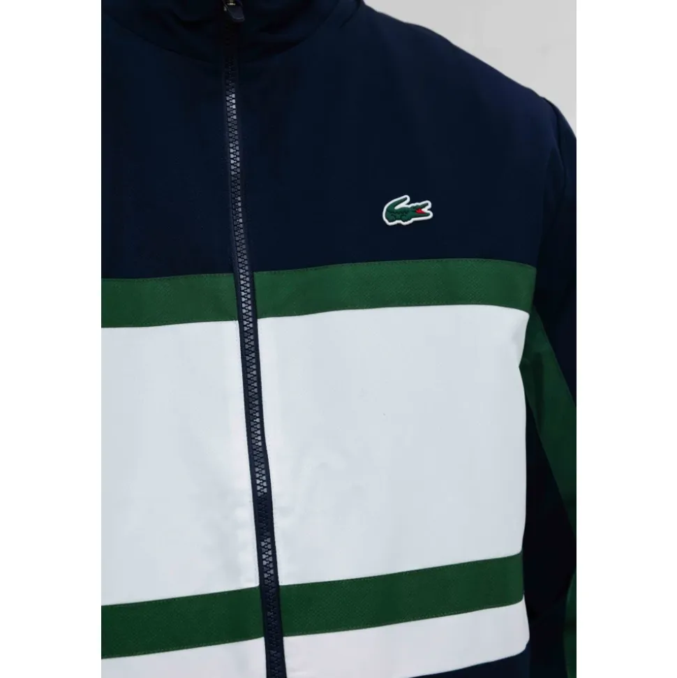 Sportowy dres z nadrukiem