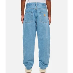 Straight Jeans