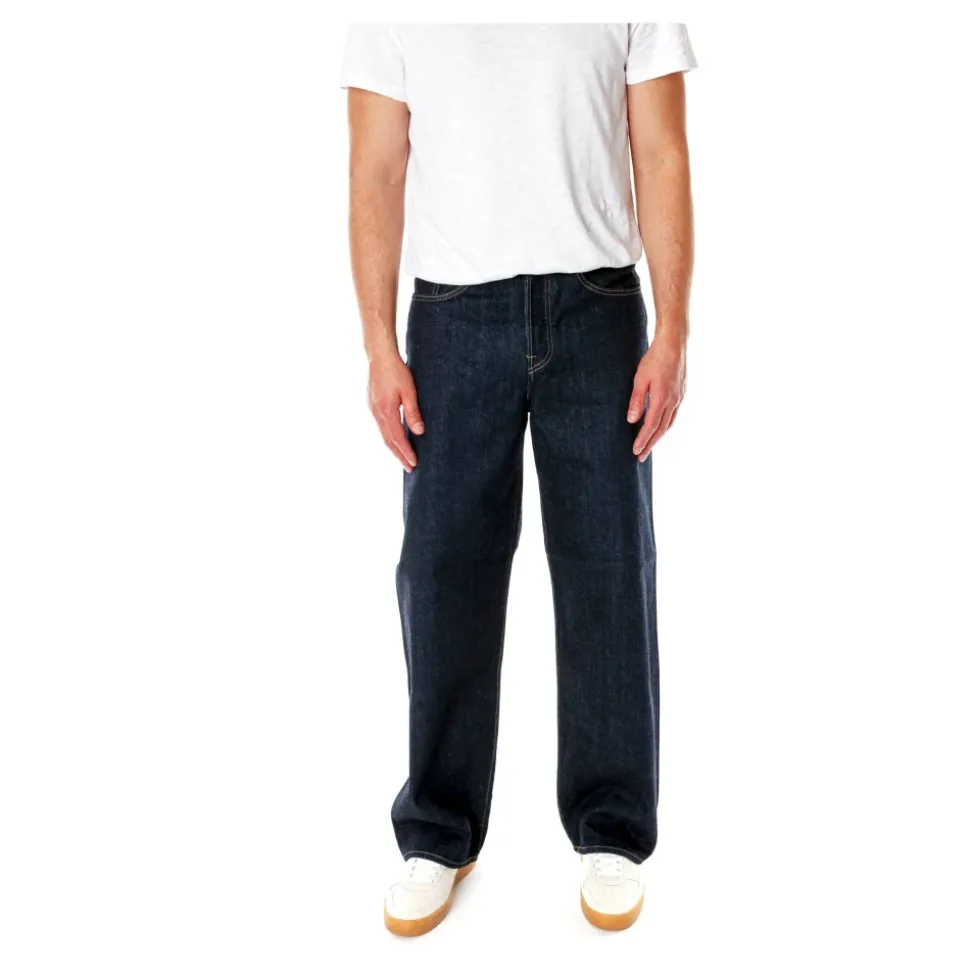 Straight Jeans