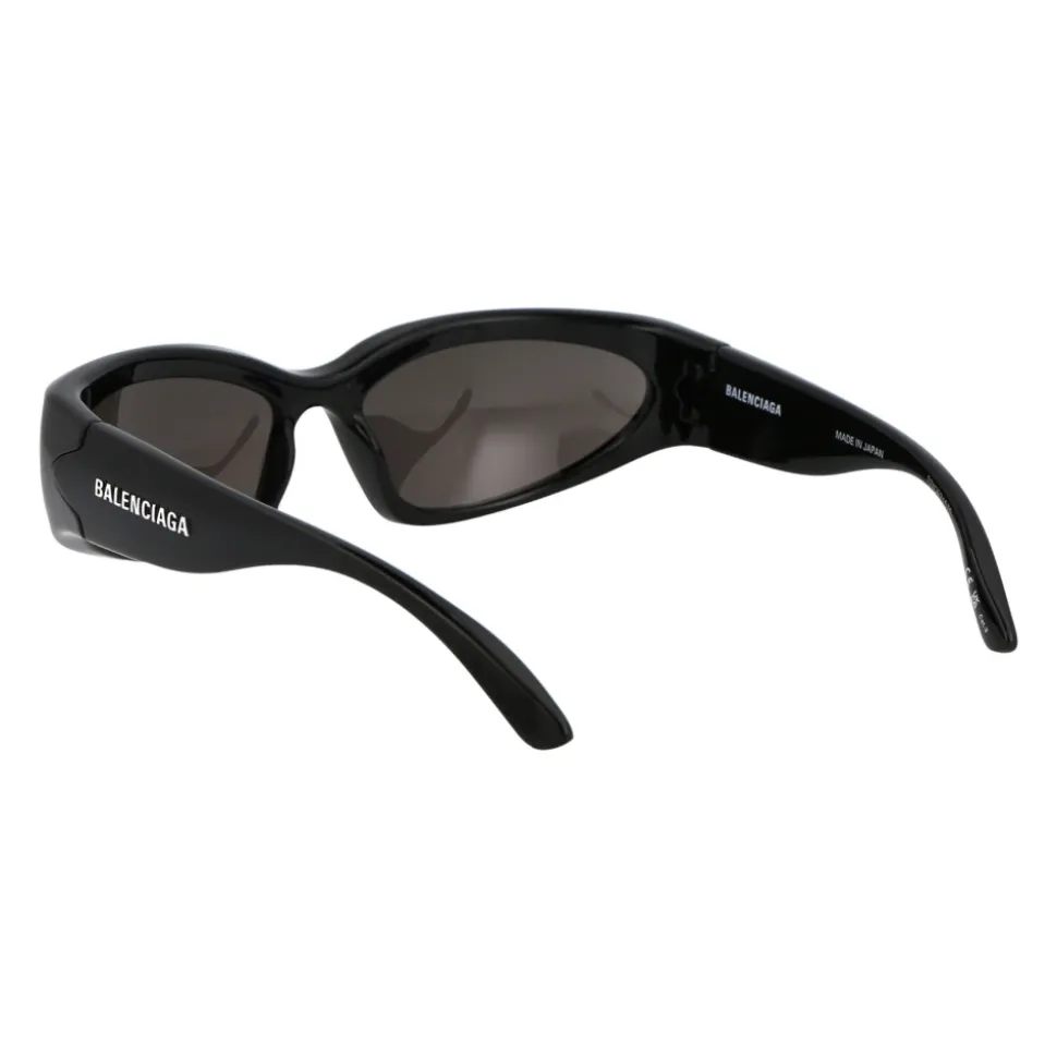 Stylowe okulary przeciwsłoneczne z modelem BB0157S