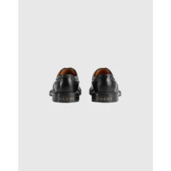 Sznurowane buty z detalami Brogue
