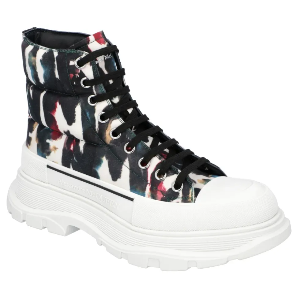 Tread Slick Quilted Boot