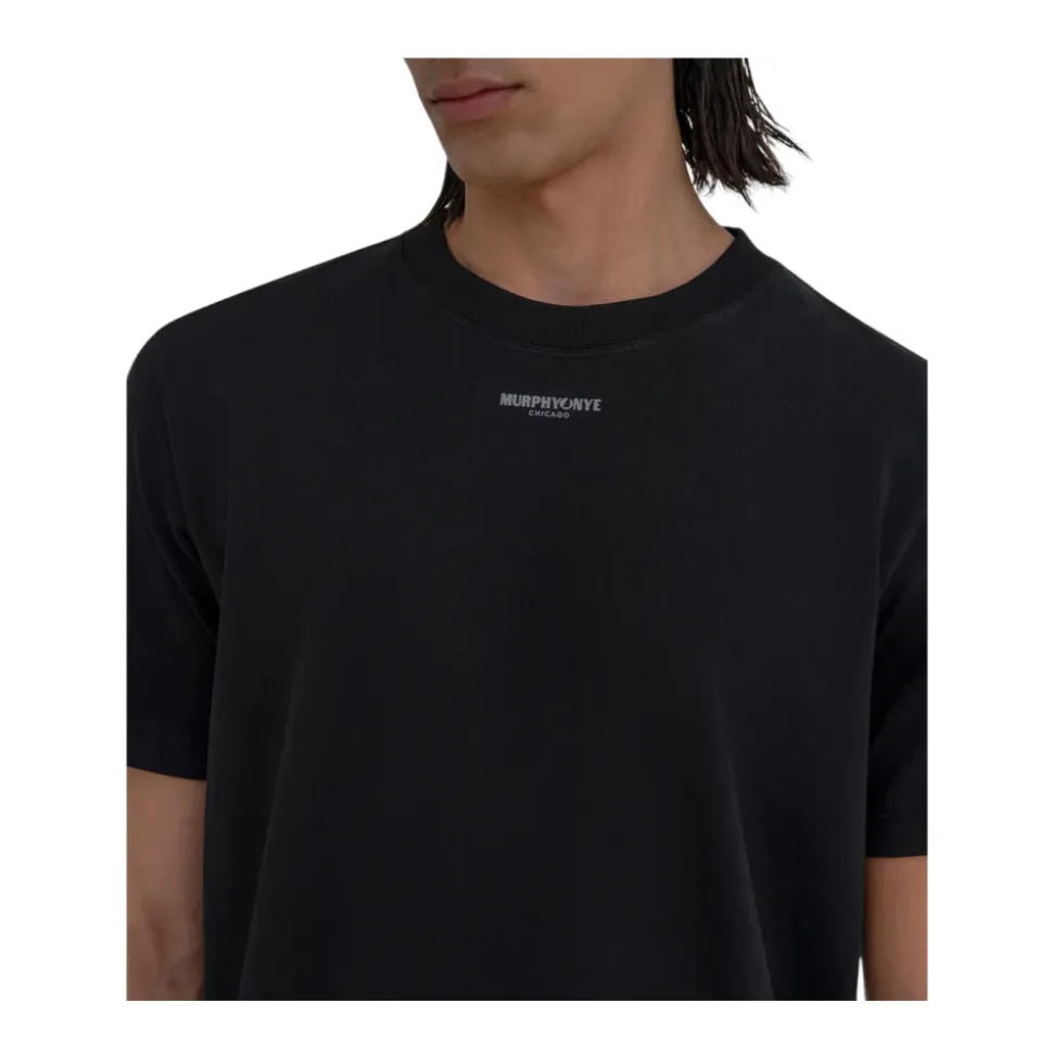 T-shirt Tug